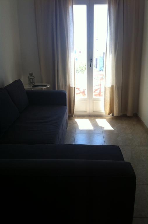 Gaia Serifos Apartments Rámos Rum bild